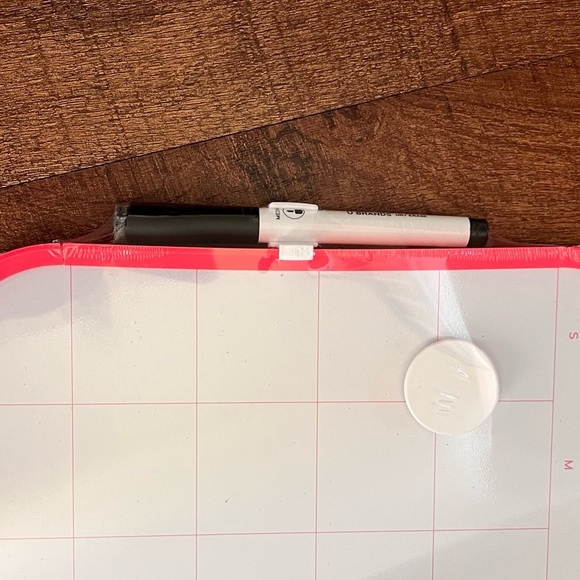 NWT dry erase wall calendar with dry erase marker pink calendar 11”x14” - Picture 2 of 4